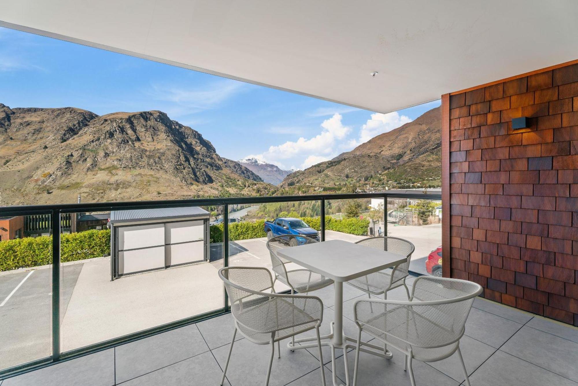 Residence Du Parc By Staysouth Κουίνσταουν Εξωτερικό φωτογραφία