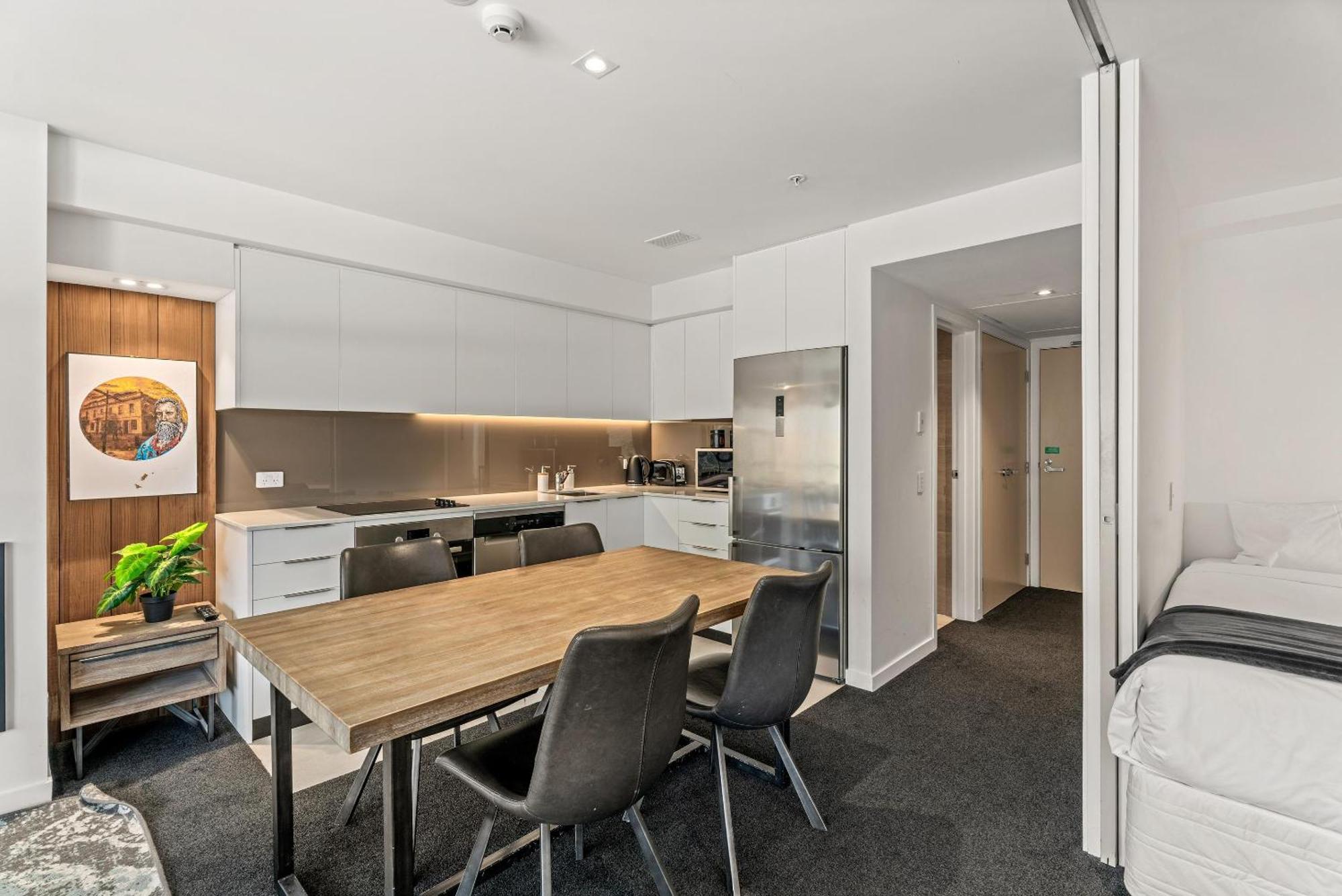 Residence Du Parc By Staysouth Κουίνσταουν Εξωτερικό φωτογραφία